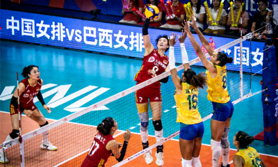 中国女排对阵巴西女排排球比赛直播画面